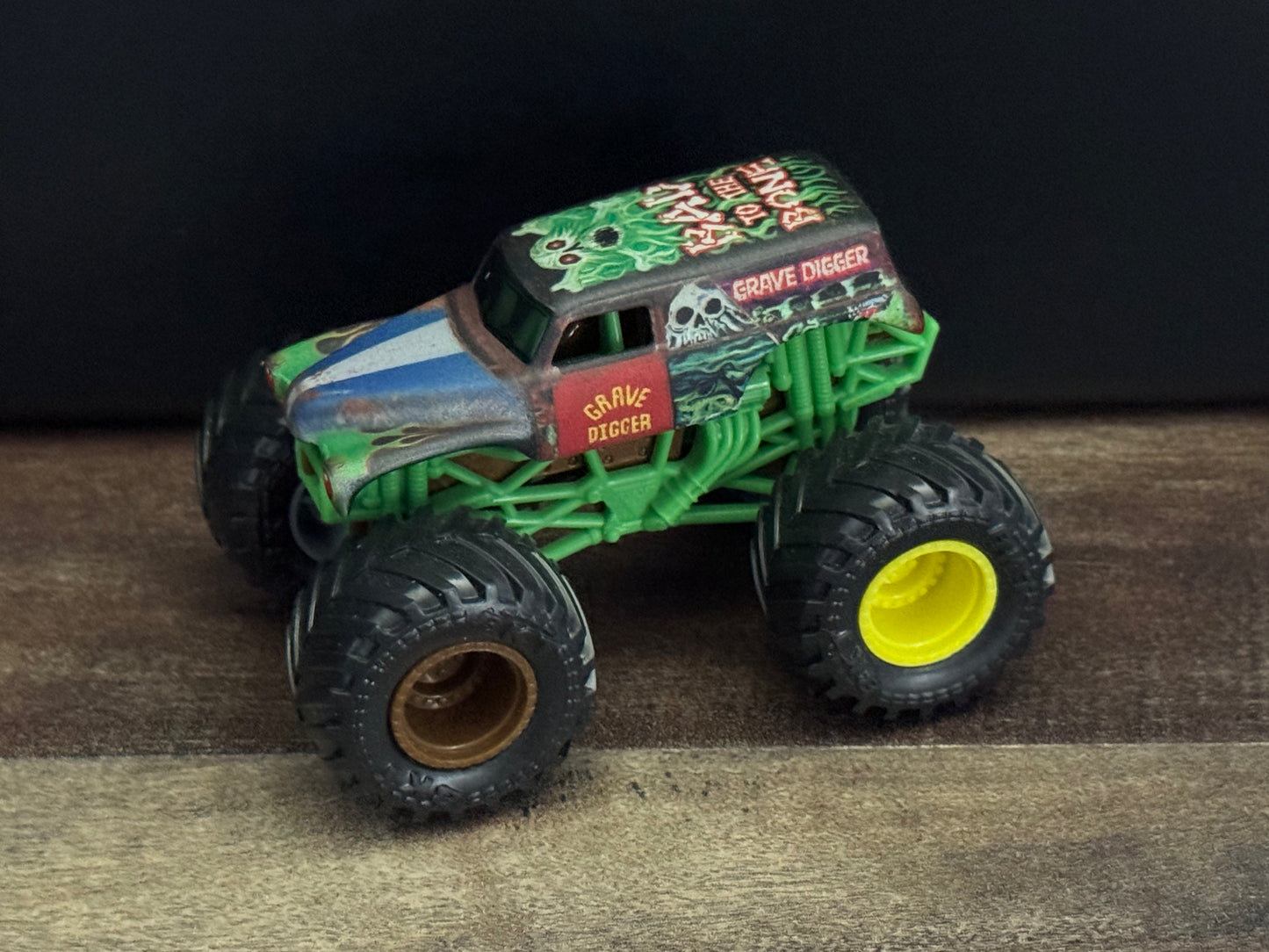Spin Master Monster Jam 2020 Series 12 Grave Digger Wreckless Trucks New Blister Pull