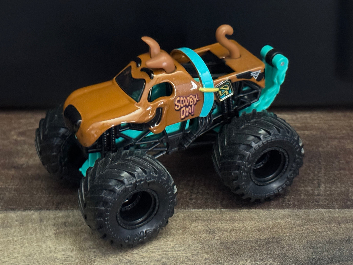 Spin Master Monster Jam 2021 Series 18 Scooby Doo Ruff Crowd New Blister Pull