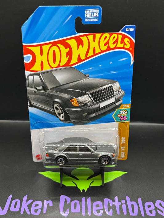 Hot Wheels 2025 Grey Silver Mercedes-Benz 500 E 52/250 '70s vs. '90s 3/10 N Case