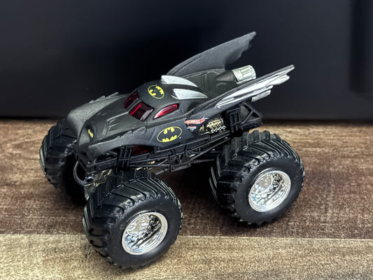 Hot Wheels Monster Jam 2007 Batman Metal Frame New Blister Pull