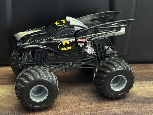 Hot Wheels Monster Jam 1:24 Scale Batman