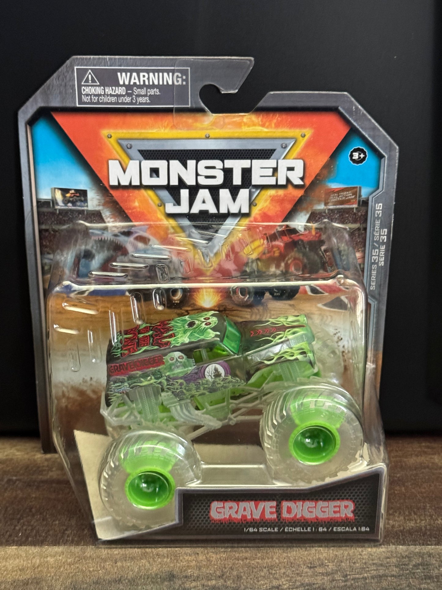 Spin Master Monster Jam 2024 Series 35 Grave Digger Ghost Crew Chase
