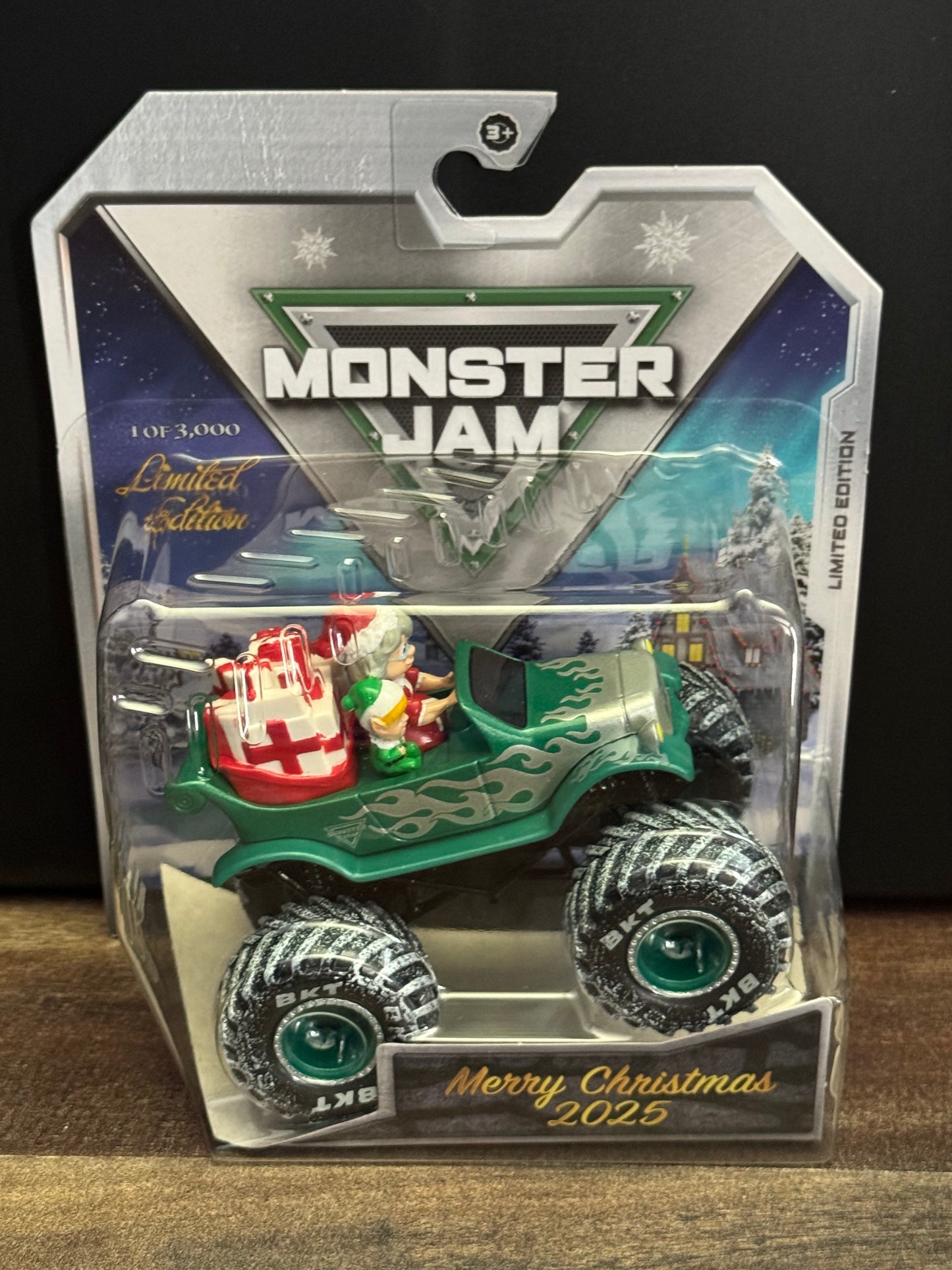 Spin Master Monster Jam 2025 Limited Edition Christmas Mrs. Clause Sleigh