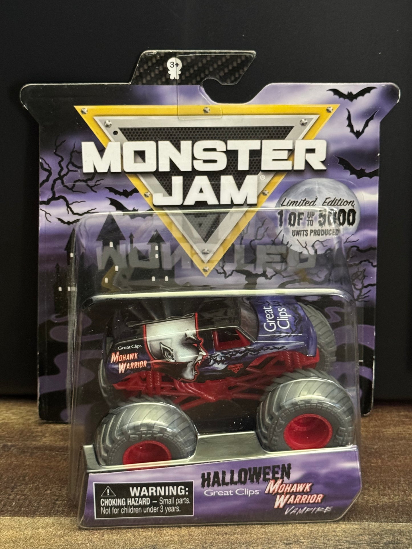 Spin Master Monster Jam 2020 Limited Edition Halloween Mohawk Warrior Vampire