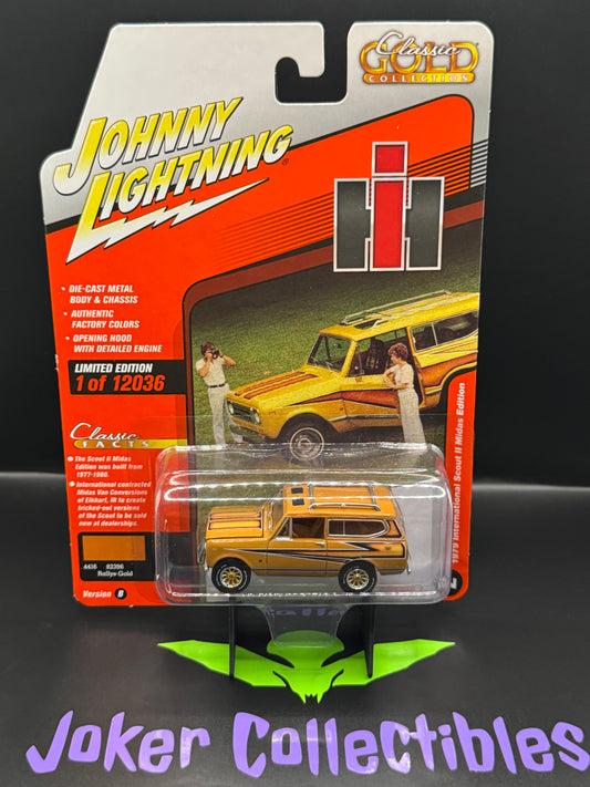 Johnny Lightning Classic Gold Collection 1979 International Scout II Midas Edition Rallye Gold