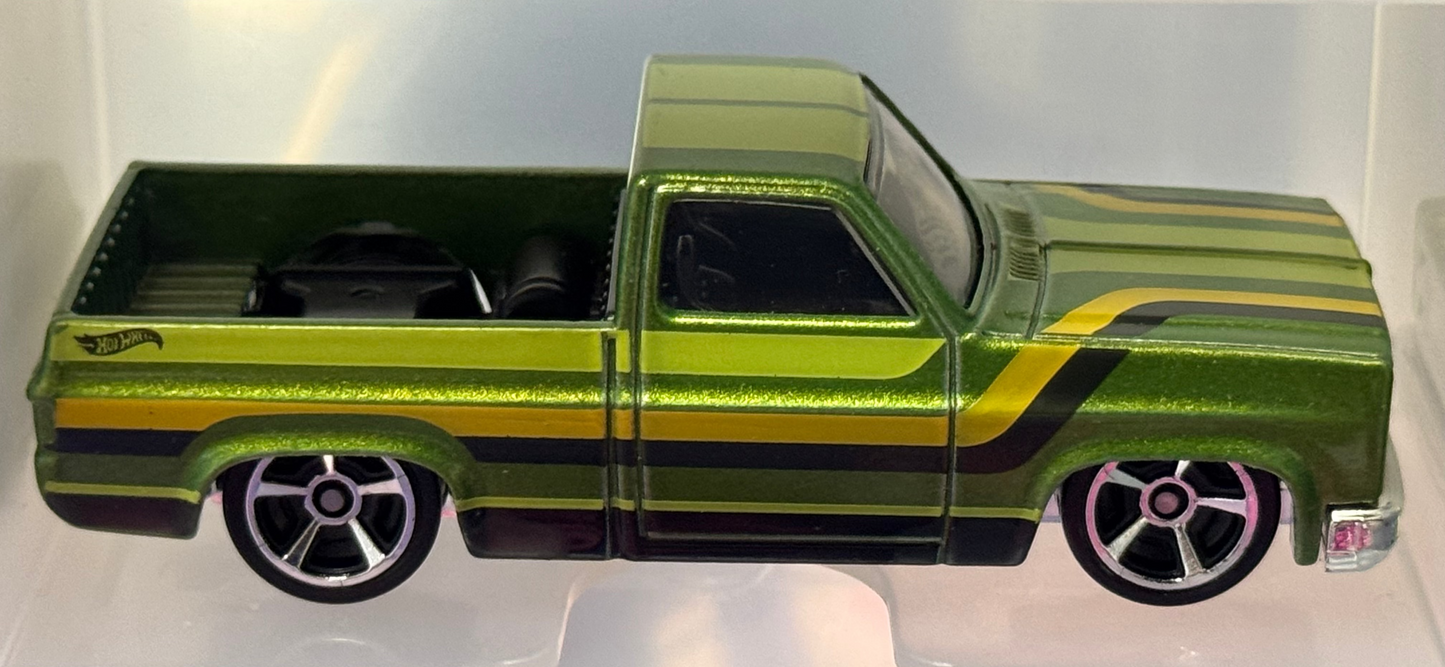 Loose Hot Wheels 2022 Hot Wheels HW Hot Trucks '83 Chevy Silverado