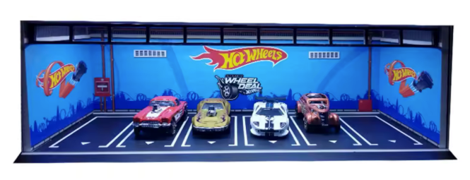 1:64 Scale Acrylic Lighted Diorama Parking Lot & Garage Scenes