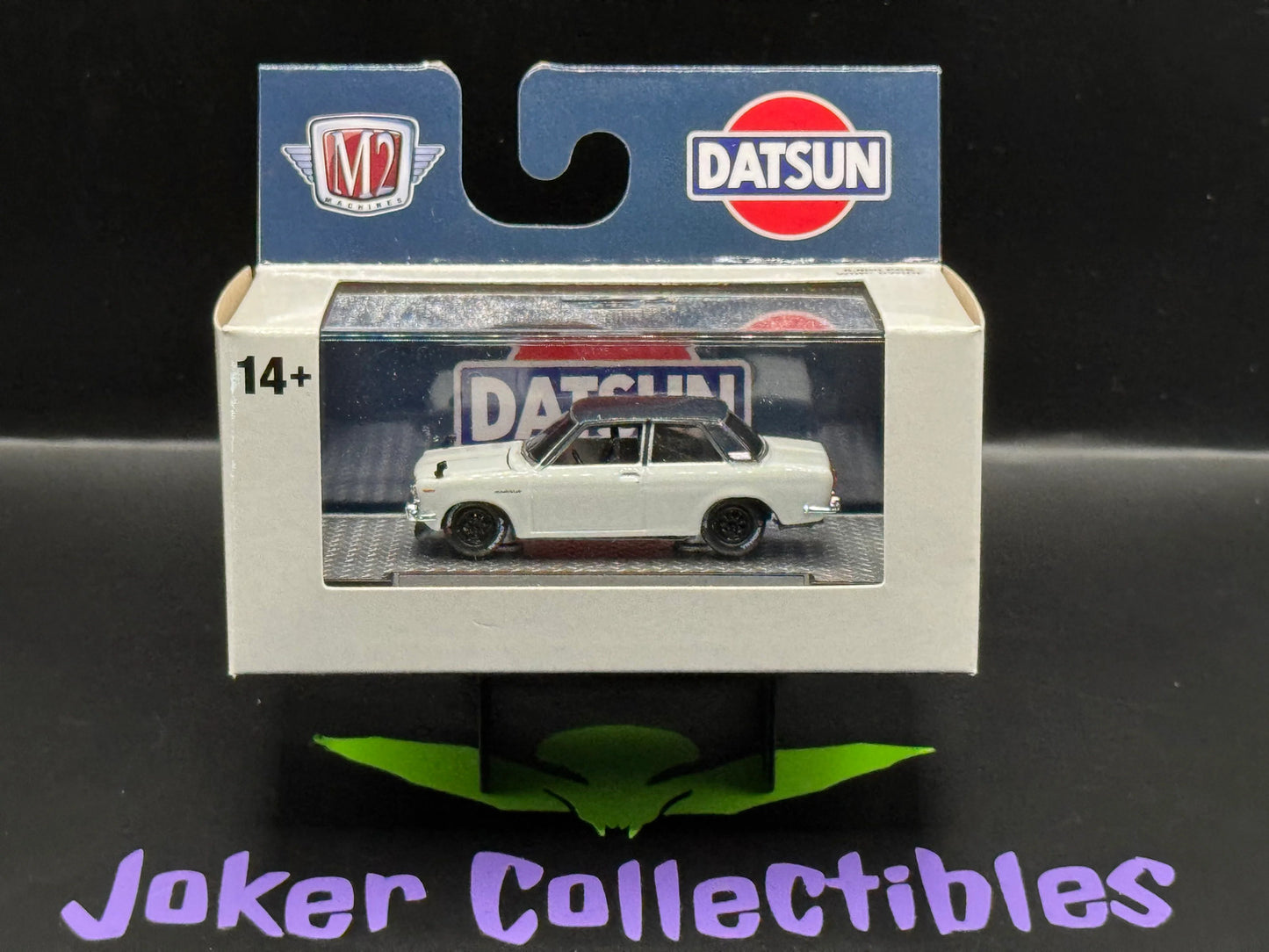 M2 Machines White 1970 Datsun 510 R106 25-110
